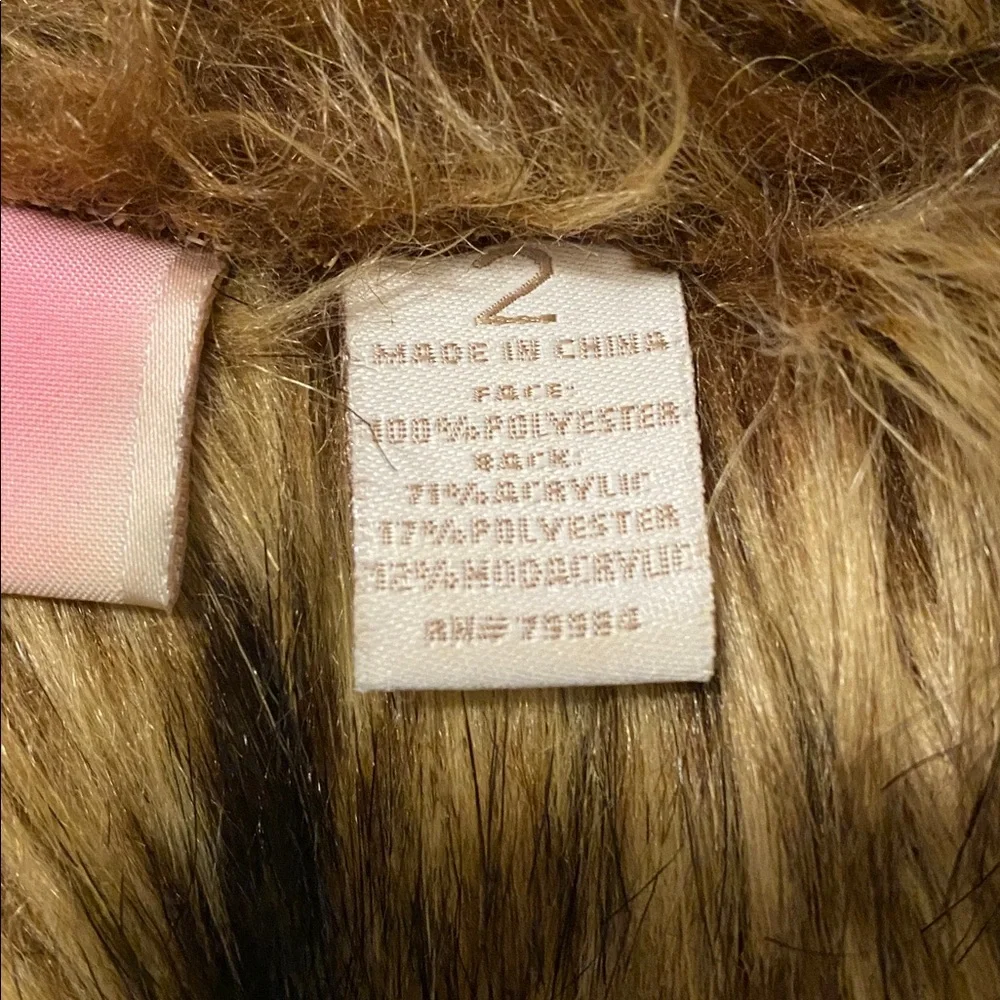 Trending fall 2025 Chicos faux suede and fur vest in mocha - Picture 8 of 8